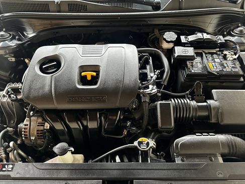 Used 2023 Kia Forte LXS w/ LXS Technology Package image 22