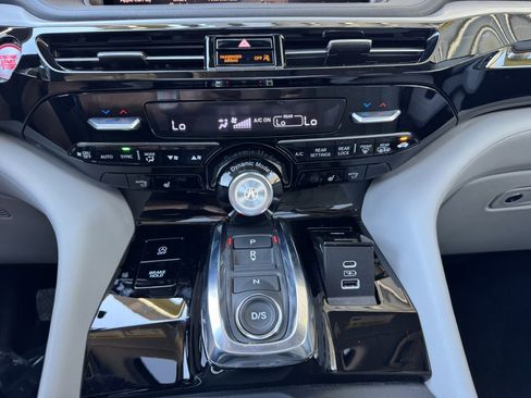 Used 2022 Acura MDX FWD w/ Technology Package image 25