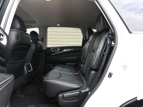 Used 2019 INFINITI QX60 Luxe w/ Essential Package FWD image 18