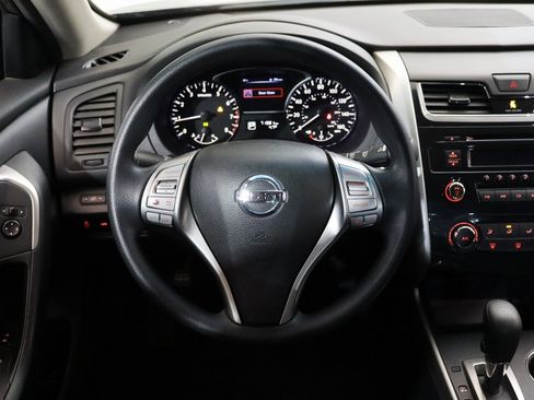 Used 2015 Nissan Altima 2.5 S w/ Power Driver Seat Package image 15