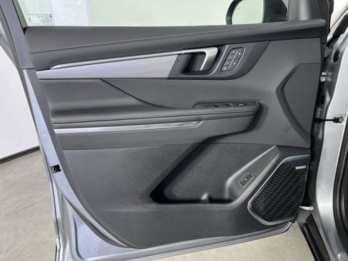 Certified 2026 Buick Enclave Preferred w/ Power Package image 22