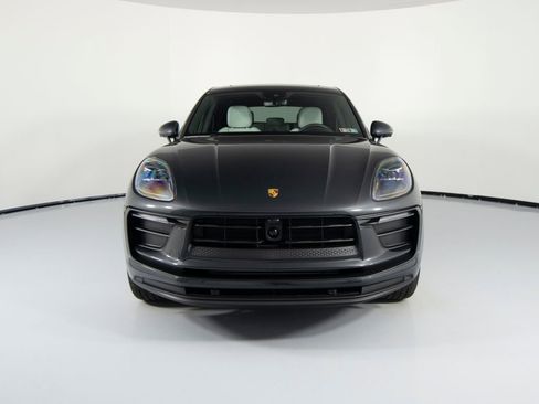 Certified 2026 Porsche Macan AWD/4WD image 13