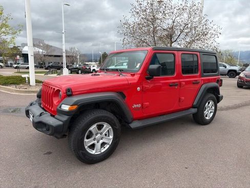 Used 2020 Jeep Wrangler Unlimited Sport S AWD/4WD image 3