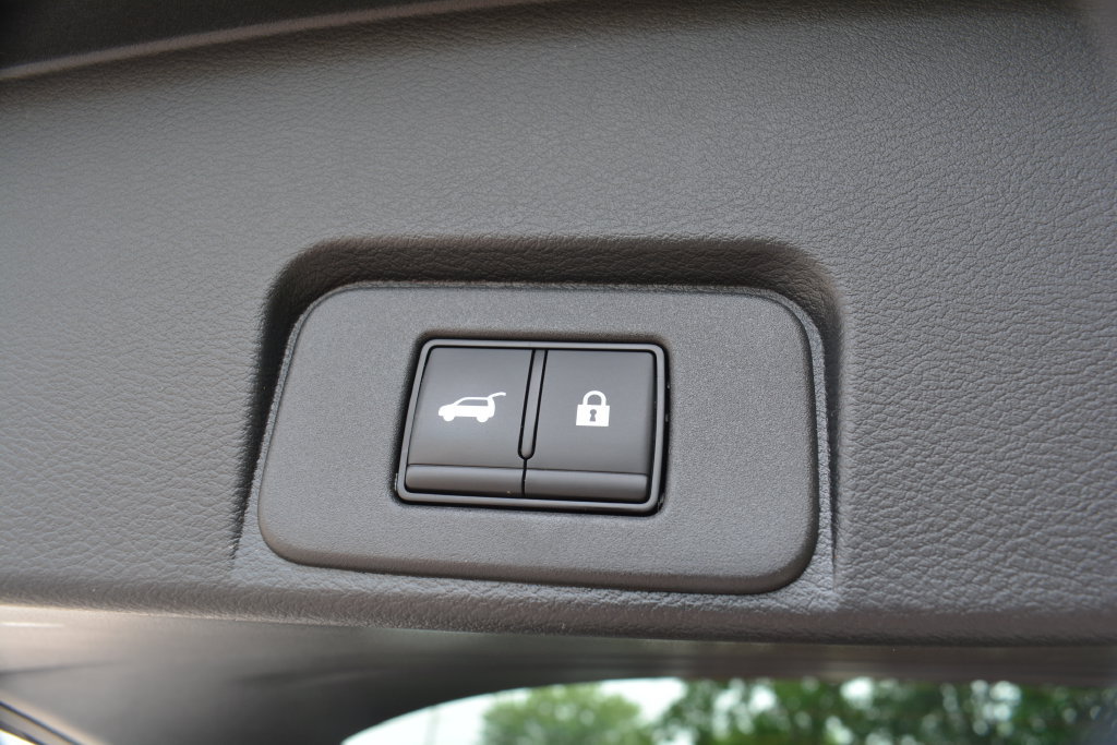 Used 2023 Nissan Rogue SL AWD/4WD image 24