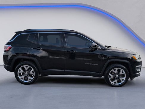 Used 2018 Jeep Compass Limited w/ Navigation Group image 12
