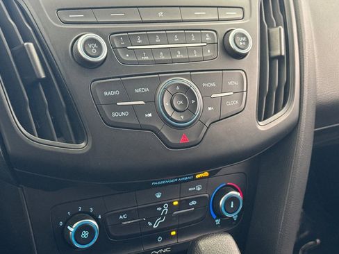 Used 2018 Ford Focus S image 17