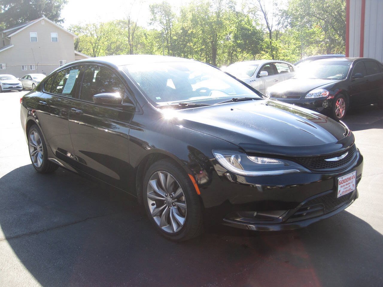 Used 2015 Chrysler 200 S w/ Navigation & Sound Group I FWD image 5