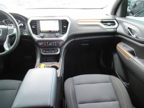 Used 2023 GMC Acadia SLE w/ Driver Convenience Package FWD image 14