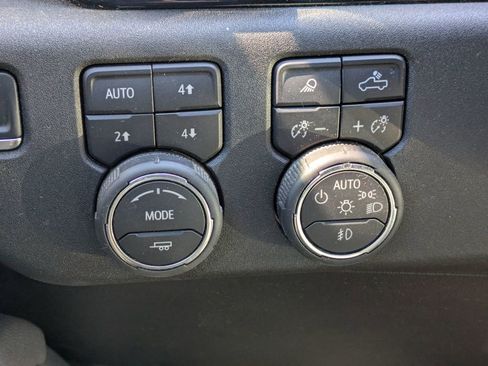 Used 2025 Chevrolet Silverado 3500 High Country w/ High Country Premium Package image 28