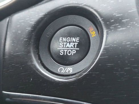 Used 2017 Jeep Grand Cherokee Limited AWD/4WD image 29