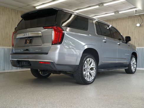 Used 2021 GMC Yukon XL SLT w/ SLT Premium Package AWD/4WD image 8