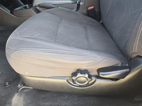 Used 2016 Toyota Tacoma TRD Sport w/ Towing Package image 25