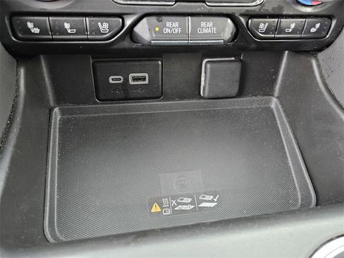 Used 2024 GMC Yukon SLT image 22