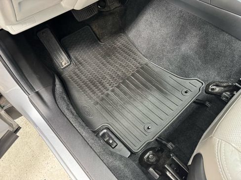 Used 2018 Subaru Forester 2.5i Limited w/ Popular Package #3B AWD/4WD image 21