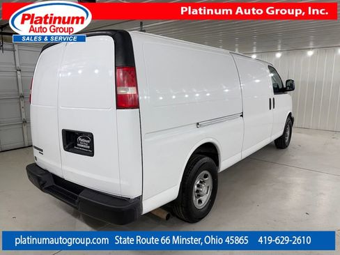 Used 2016 Chevrolet Express 3500 Extended RWD image 5