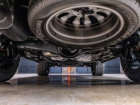 Used 2025 Lexus GX 550 w/ Cold Area Package image 16