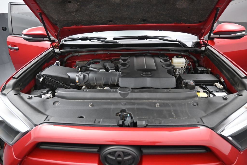 Used 2022 Toyota 4Runner TRD Off-Road Premium AWD/4WD image 37