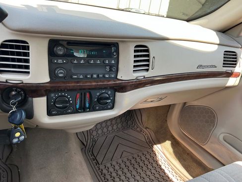 Used 2005 Chevrolet Impala FWD image 17