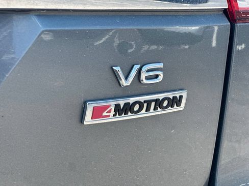 Used 2018 Volkswagen Atlas SEL Premium AWD/4WD image 7