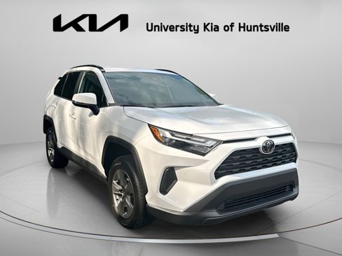 Used 2025 Toyota RAV4 XLE FWD image 2