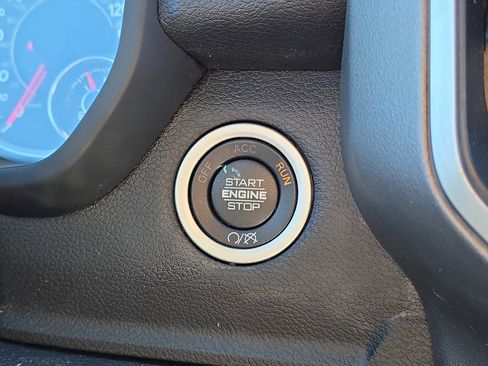 Used 2024 RAM 2500 Big Horn w/ Sport Appearance Package image 17