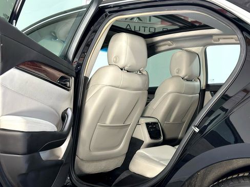 Used 2019 Cadillac CTS AWD Sedan image 12