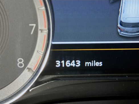 Used 2024 INFINITI QX80 Luxe w/ Cargo Package image 18