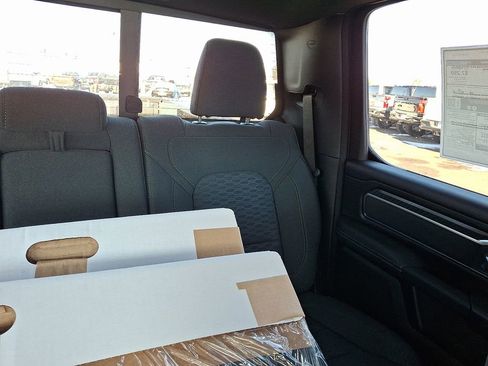 New 2026 RAM 1500 4x4 Crew Cab image 15