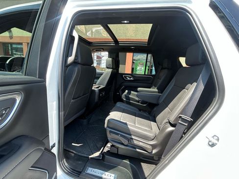 Used 2024 Chevrolet Tahoe Z71 w/ Luxury Package AWD/4WD image 18