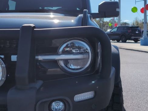 Used 2023 Ford Bronco Wildtrak image 12