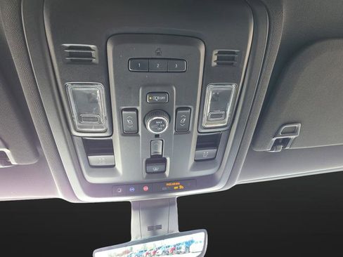 Used 2022 Chevrolet Tahoe High Country AWD/4WD image 33