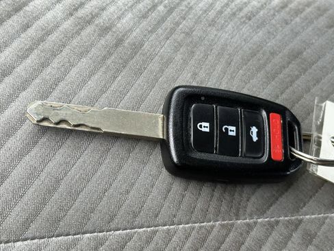 Used 2016 Honda Accord LX image 14