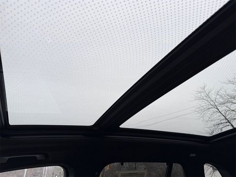 Certified 2023 BMW X5 xDrive45e w/ Executive Package image 34