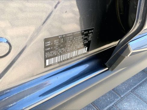 Certified 2025 Subaru Crosstrek 2.5i Limited w/ Crosstrek Mirror Package image 17