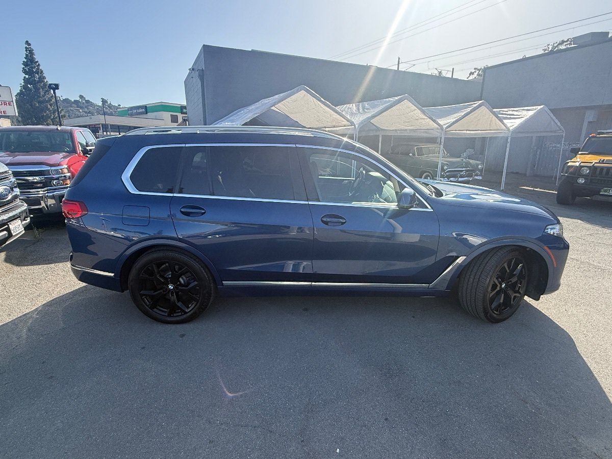 Used 2020 BMW X7 xDrive40i w/ Premium Package AWD/4WD image 12