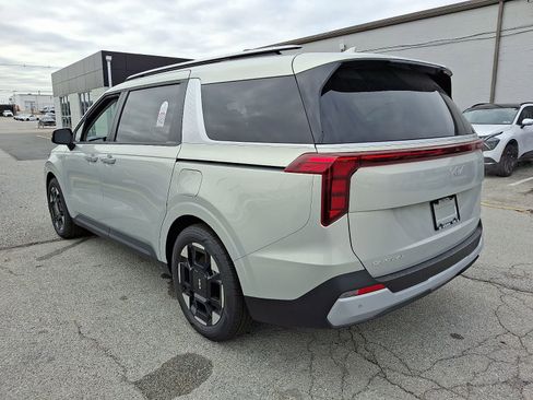 New 2026 Kia Carnival EX image 6