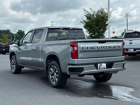 Used 2024 Chevrolet Silverado 1500 LT AWD/4WD image 5