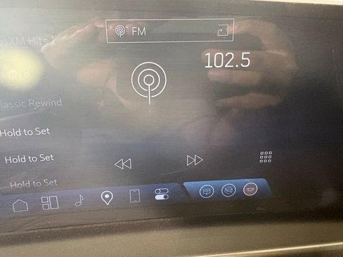 Used 2024 Cadillac Lyriq Tech w/ Driver Assist Package AWD/4WD image 33