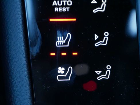 New 2026 Porsche Macan S image 21