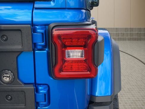 New 2025 Jeep Wrangler Unlimited Rubicon 392 image 13