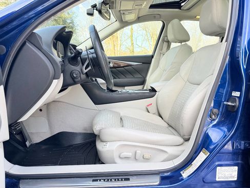 Used 2017 INFINITI Q50 Red Sport 400 image 10