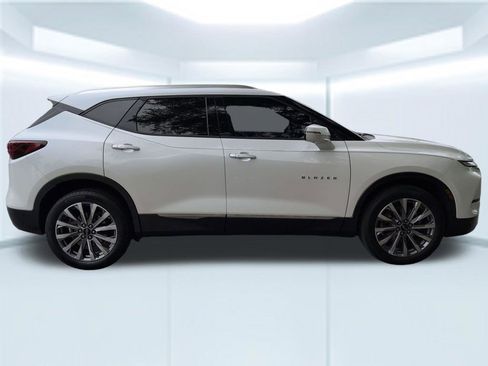 Used 2023 Chevrolet Blazer Premier w/ Driver Confidence II Package FWD image 7