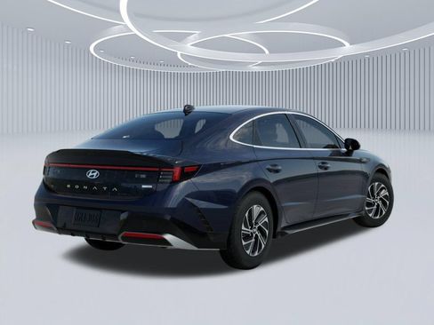 New 2026 Hyundai Sonata Blue FWD image 4
