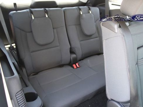 New 2026 Ford Explorer Active RWD image 9