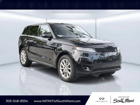 Used 2025 Land Rover Range Rover Sport SE AWD/4WD image 3