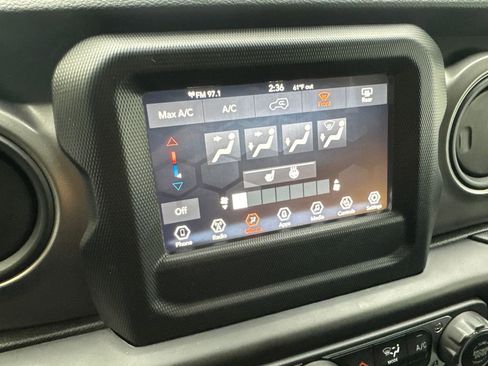 Used 2023 Jeep Wrangler Sport AWD/4WD image 59
