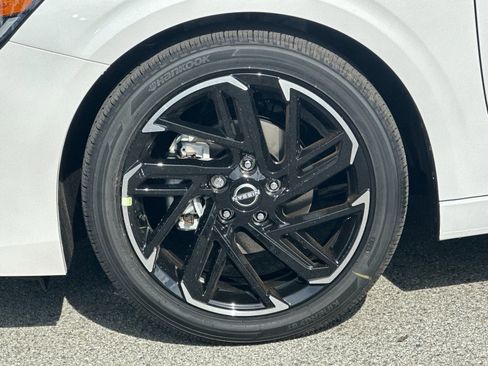 New 2026 Nissan Sentra SR image 22