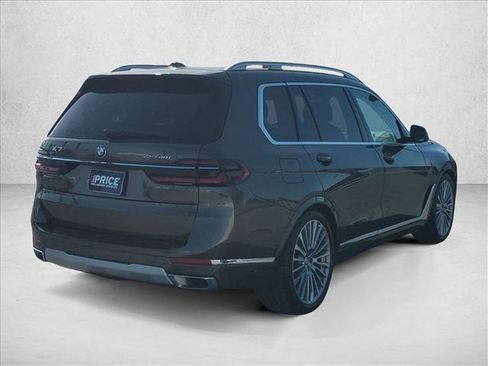 Used 2024 BMW X7 xDrive40i w/ Parking Assistance Package AWD/4WD image 5