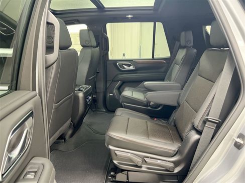 Used 2024 Chevrolet Tahoe High Country image 24