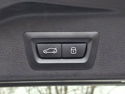 Used 2023 BMW X5 xDrive45e w/ M Sport Package image 31